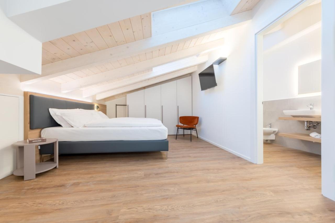 Minerva Guesthouse Тренто Экстерьер фото